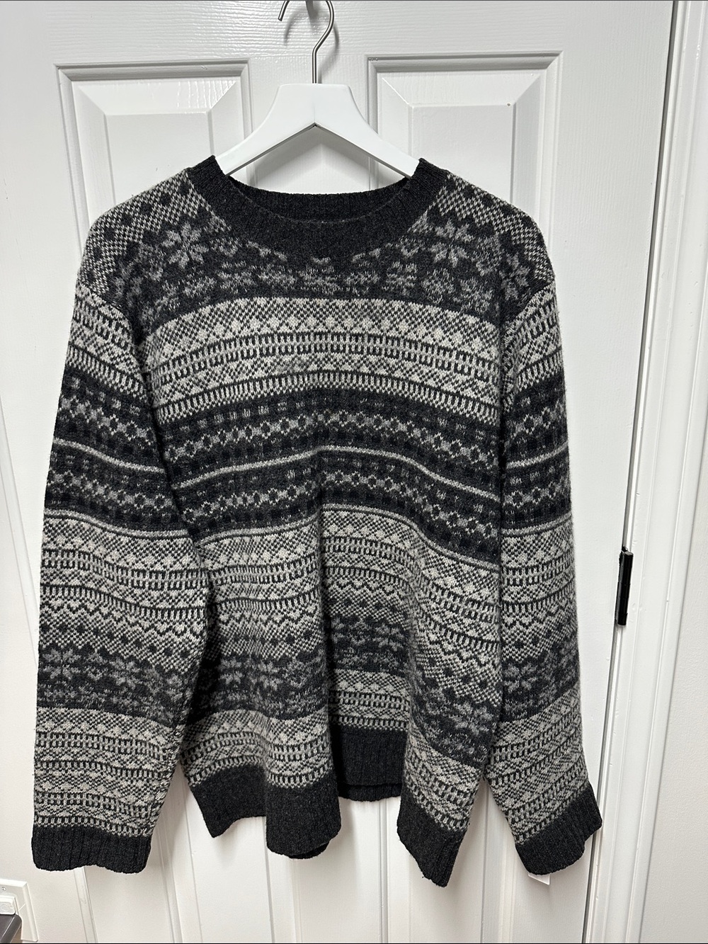 100% Lambswool Sweater